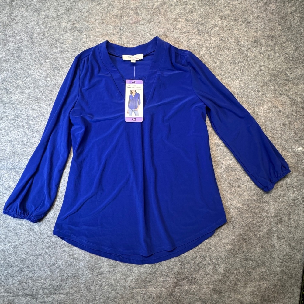 Two by Vince Camuto Womens V-Neck Blouse Goddess Blue Long Sleeve XS New